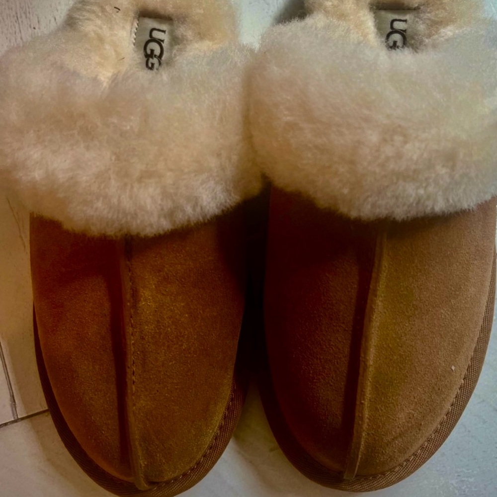 Ugg Scuffette II Regenerate Slippers - LIKE NEW!